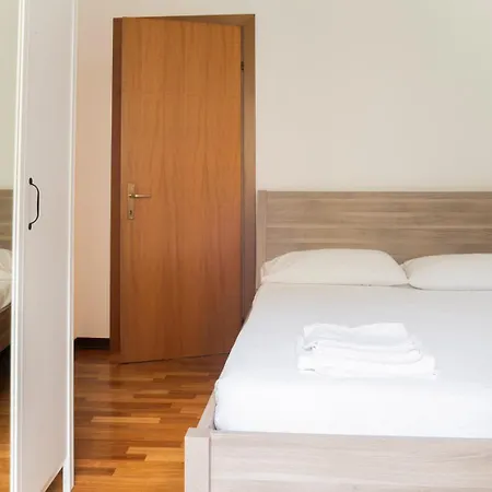 Torlanoholidayhome It - 4 Bedrooms In The Countryside - Sauna, Wine, Swim In The Creek