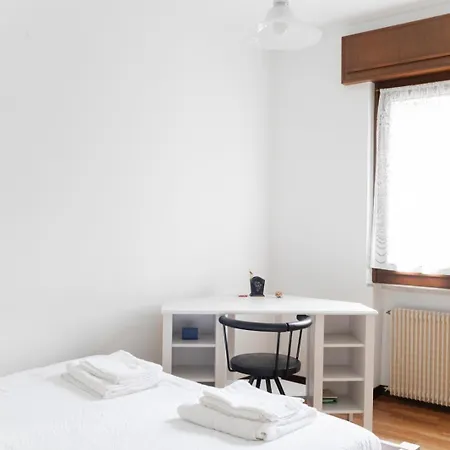 別荘 Torlanoholidayhome It - 4 Bedrooms In The Countryside - Sauna, Wine, Swim In The Creek