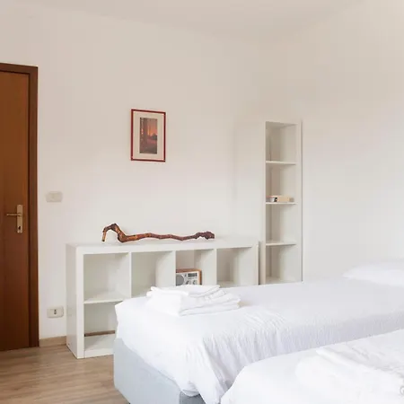 Torlanoholidayhome It - 4 Bedrooms In The Countryside - Sauna, Wine, Swim In The Creek *